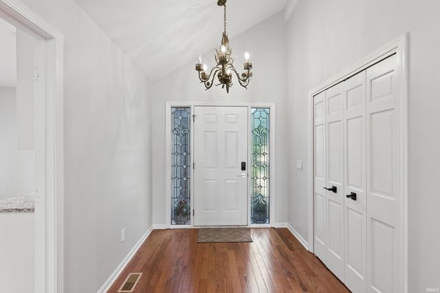 6719 W Canal Pointe Lane, Fort Wayne, IN 46804