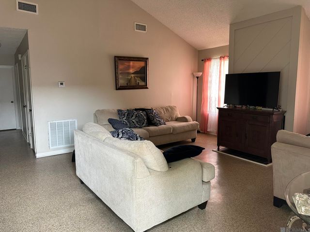 8828 Gsri Ave, Baton Rouge, LA 70810