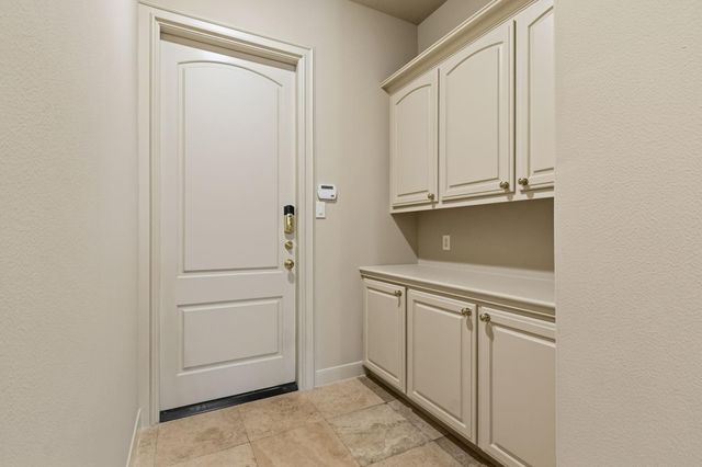 16227 Villa Fontana Way, Houston, TX 77068