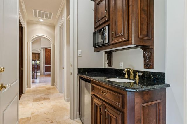 16227 Villa Fontana Way, Houston, TX 77068