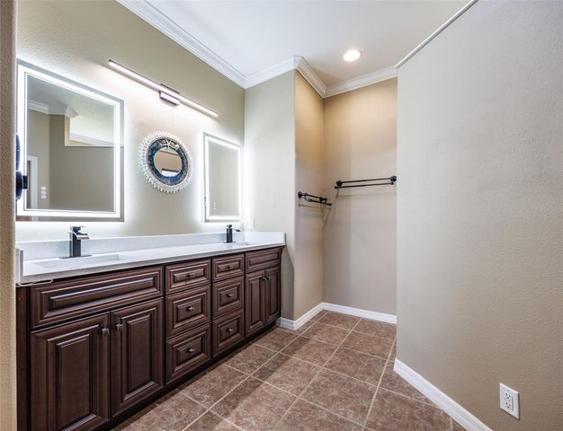 336 SILVER FALLS DRIVE, Apollo Beach, FL 33572