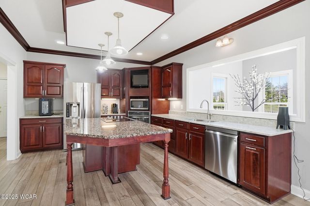 2905 Oak Hill Court, Lima, OH 45805