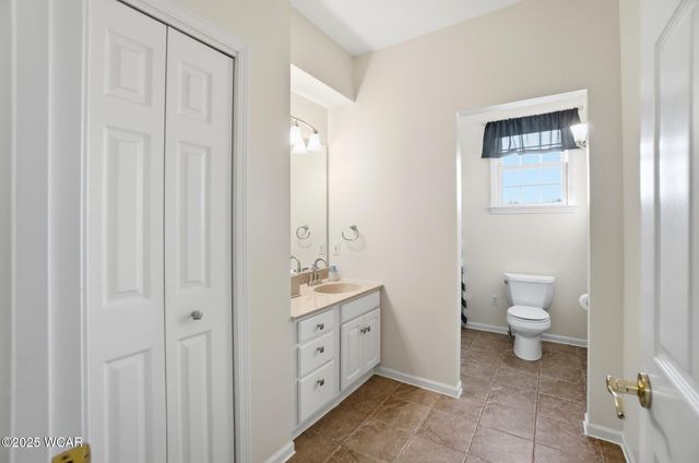 2905 Oak Hill Court, Lima, OH 45805