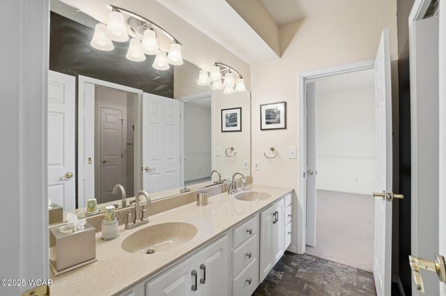 2905 Oak Hill Court, Lima, OH 45805