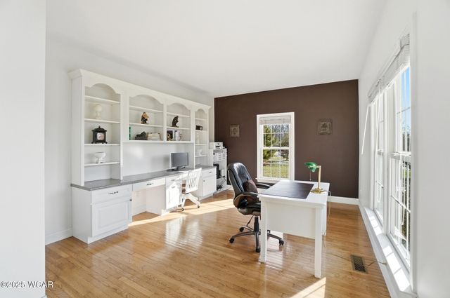 2905 Oak Hill Court, Lima, OH 45805