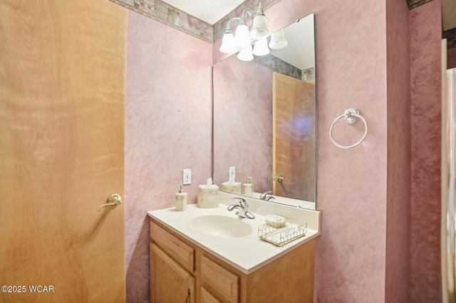 2905 Oak Hill Court, Lima, OH 45805