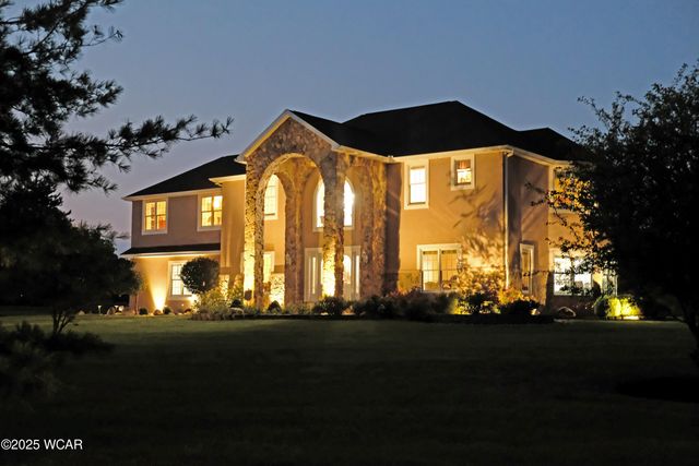 2905 Oak Hill Court, Lima, OH 45805