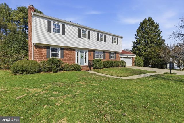 1 GLENLUCE CT, Towson, MD 21286