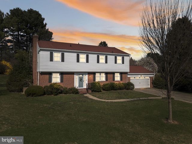 1 GLENLUCE CT, Towson, MD 21286