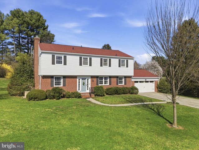 1 GLENLUCE CT, Towson, MD 21286