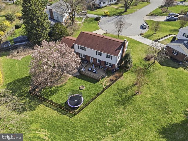 1 GLENLUCE CT, Towson, MD 21286