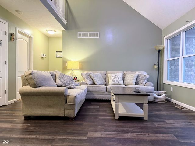 1197 Chapman Drive, Greenfield, IN 46140