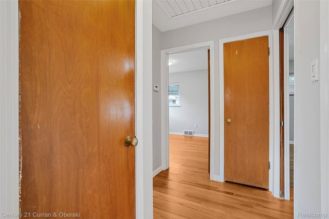 9335 Louis Street, Redford Charter Township, MI 48239