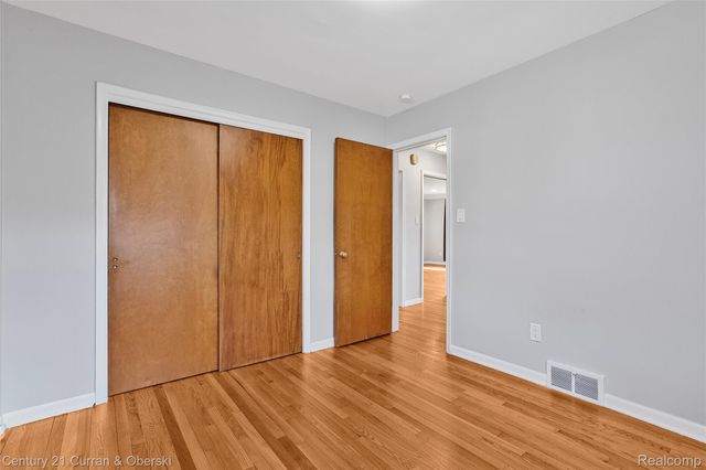 9335 Louis Street, Redford Charter Township, MI 48239