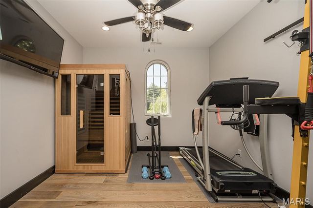 604 Glyn Cagny, Ballwin, MO 63021