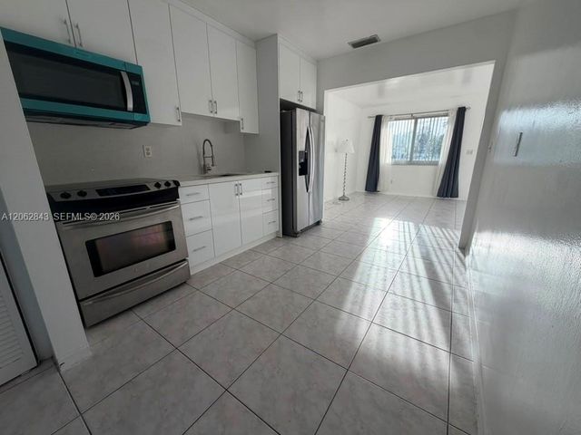 415 SW 16th Ct 1, Fort Lauderdale, FL 33315
