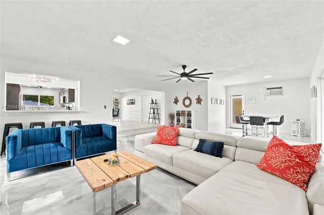 417 NE 11th Avenue, Pompano Beach, FL 33060
