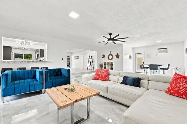 417 NE 11th Avenue, Pompano Beach, FL 33060