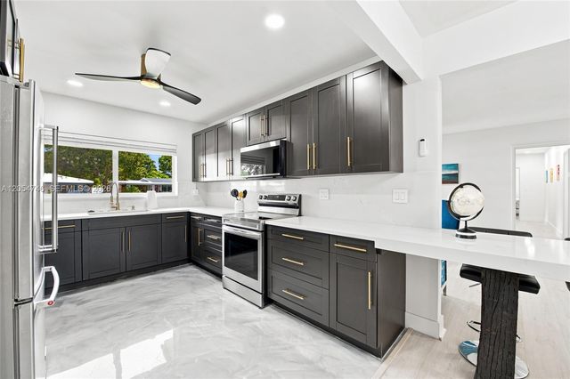 417 NE 11th Avenue, Pompano Beach, FL 33060