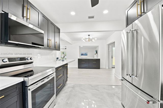 417 NE 11th Avenue, Pompano Beach, FL 33060