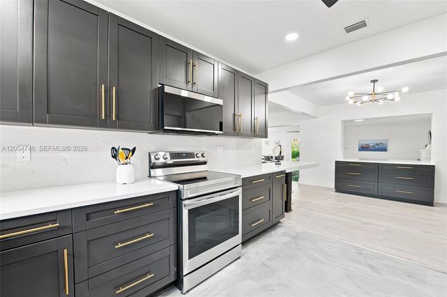 417 NE 11th Avenue, Pompano Beach, FL 33060