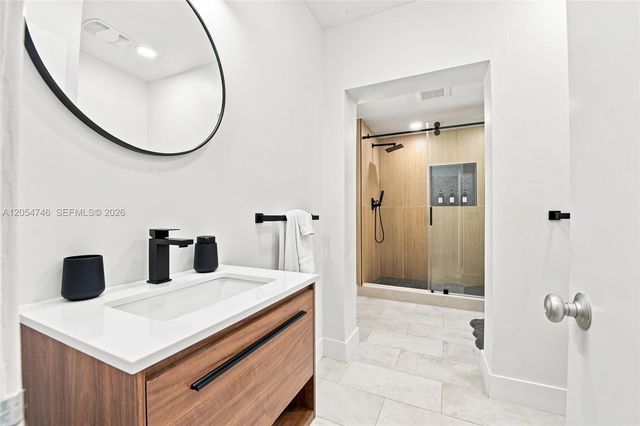 417 NE 11th Avenue, Pompano Beach, FL 33060