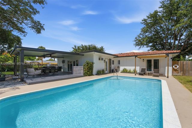 417 NE 11th Avenue, Pompano Beach, FL 33060