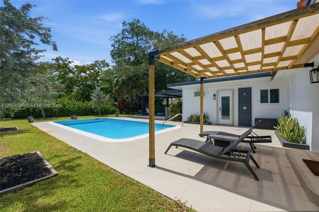 417 NE 11th Avenue, Pompano Beach, FL 33060