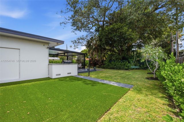 417 NE 11th Avenue, Pompano Beach, FL 33060