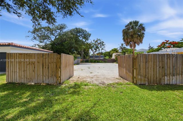 417 NE 11th Avenue, Pompano Beach, FL 33060