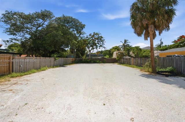 417 NE 11th Avenue, Pompano Beach, FL 33060