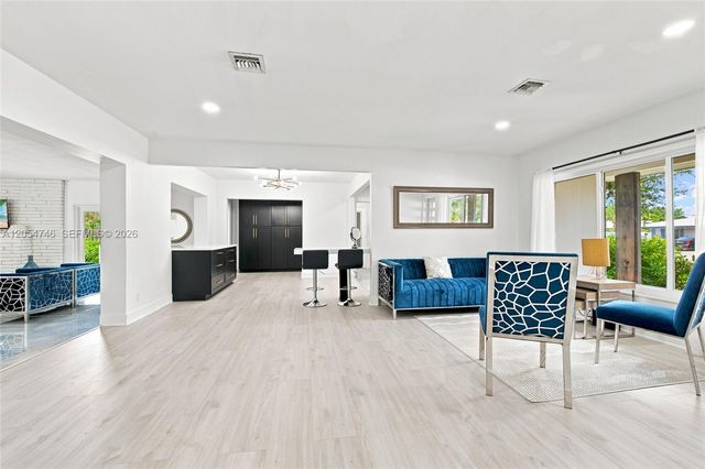 417 NE 11th Avenue, Pompano Beach, FL 33060