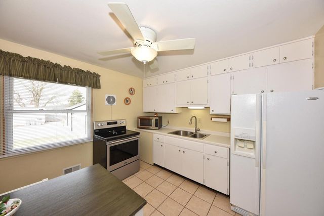 3211 S 67th STREET, Milwaukee, WI 53219