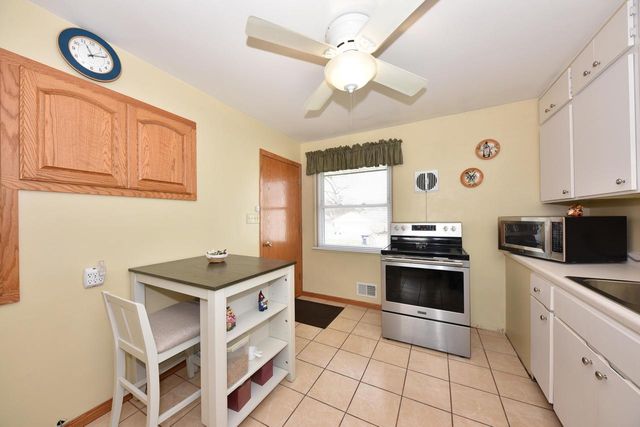 3211 S 67th STREET, Milwaukee, WI 53219