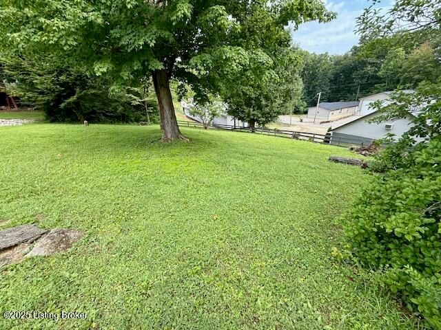5020 Nolin Dam Rd, Mammoth Cave, KY 42259
