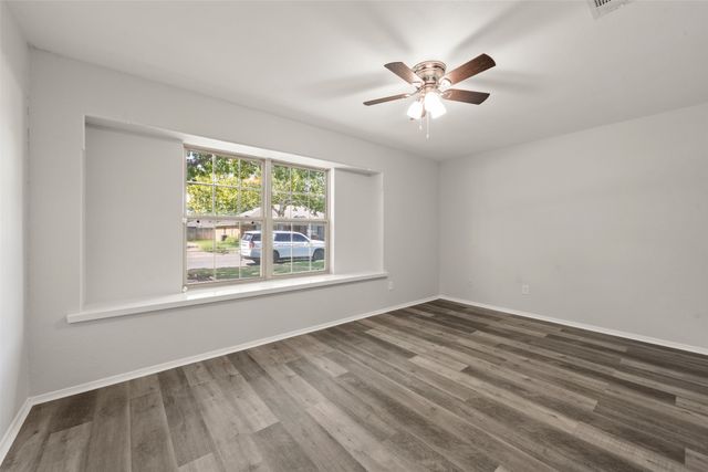 144 Fannin Drive, Hewitt, TX 76643