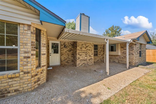 144 Fannin Drive, Hewitt, TX 76643