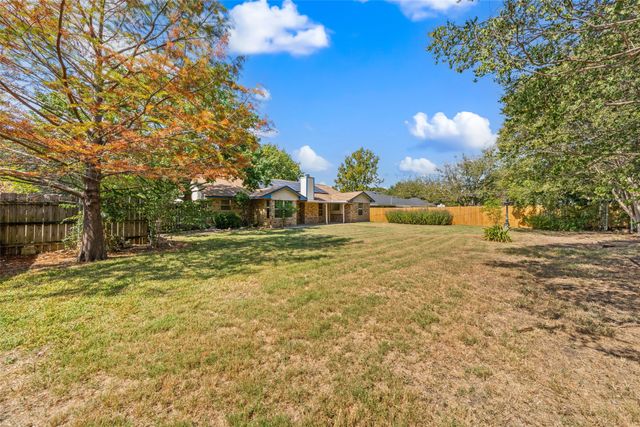 144 Fannin Drive, Hewitt, TX 76643