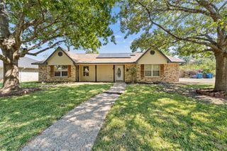 144 Fannin Drive, Hewitt, TX 76643