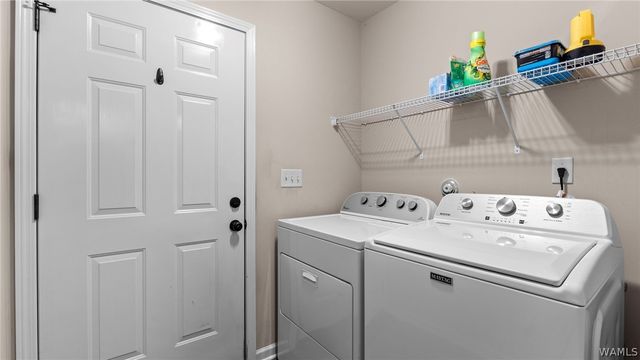 1848 Mimosa Gardens Dr, Tuscaloosa, AL 35405