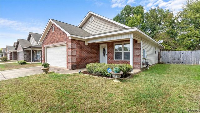 1848 Mimosa Gardens Dr, Tuscaloosa, AL 35405