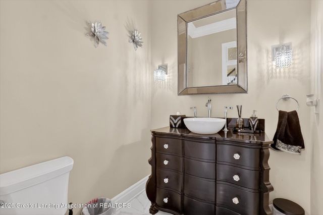 3919 Turnberry Lane, Okemos, MI 48864