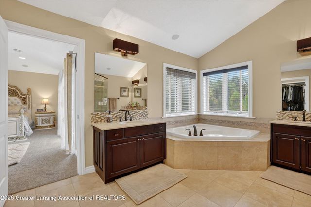 3919 Turnberry Lane, Okemos, MI 48864