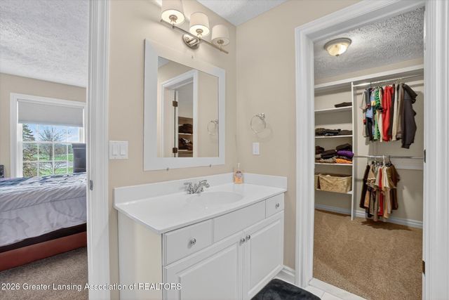 3919 Turnberry Lane, Okemos, MI 48864