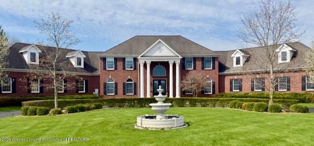 3919 Turnberry Lane, Okemos, MI 48864