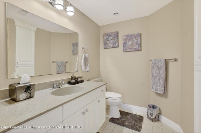 3919 Turnberry Lane, Okemos, MI 48864