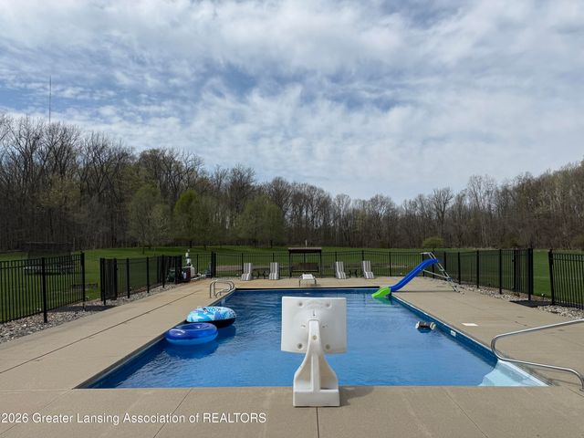3919 Turnberry Lane, Okemos, MI 48864