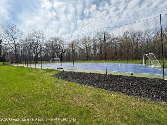 3919 Turnberry Lane, Okemos, MI 48864