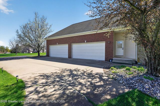 3919 Turnberry Lane, Okemos, MI 48864