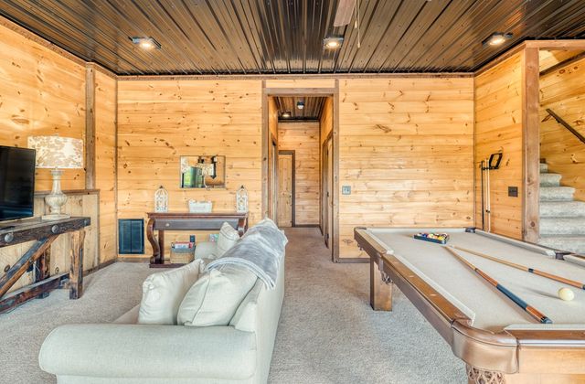 74 Hickory Hollow, Mineral Bluff, GA 30559